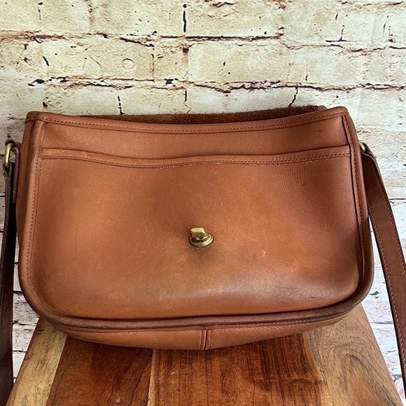 Vintage Coach City Bag 9790 British Tan Leather Purse Crossbody Bag Made in USA - Picture 8 of 13